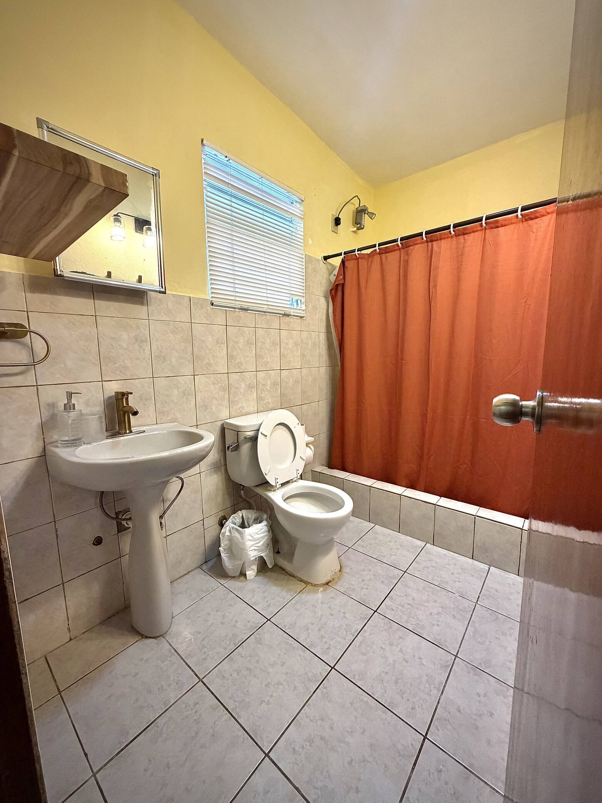 Apartment, 2 Bedrooms, Balcony | Bathroom