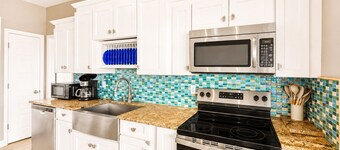 Beachfront 5BR | Gulf Views + Game Room with Pool Table