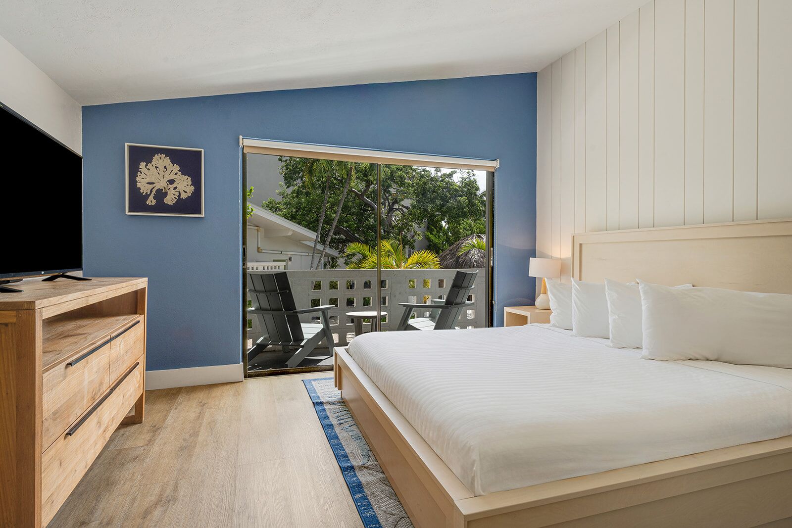 Stay, Unwind & Recharge | Experience Islamorada | Pool, Free Breakfast & Parking - Florida Keys