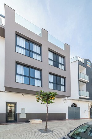 Exterior - Beach and golf at modern apartment (Caleta de Vélez)