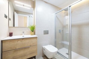 Bathroom - Beach and golf at modern apartment (Caleta de Vélez)