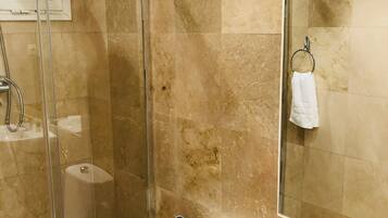 Shower, towels