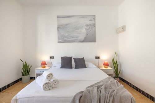 SunAndBed Cambrils – Maison spacieuse au centre, proche plage et port