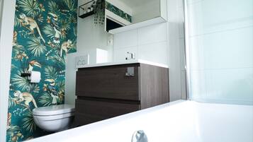 Apartment | Bathroom