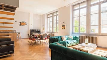Apartment | Living area