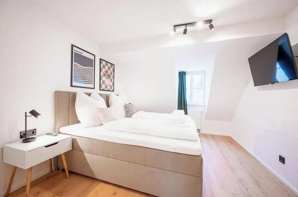 Room - Vrbo Property (Ludwigsburg)