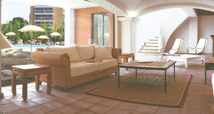 Riviera Apartment by the Beach