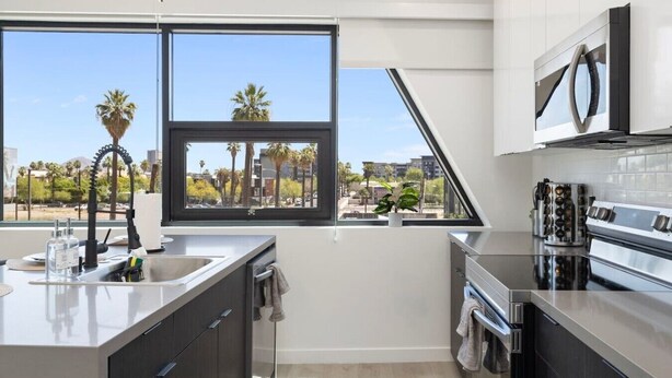 Coffee/tea maker, fridge, stovetop, cookware/dishes/utensils - Spacious 2BR Suite w/ Fast Fiber Near Downtown PHX (Phoenix)