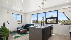 Interior - Spacious 2BR Suite w/ Fast Fiber Near Downtown PHX (Phoenix)