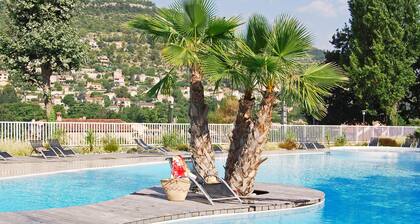 Charming Provence Cottage Retreat