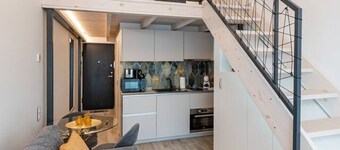Sunshine Loft by Polo Apartments