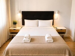 Apartament clàssic | Cobrellits, decoració individual, mobiliari individual i wifi gratuïta 
