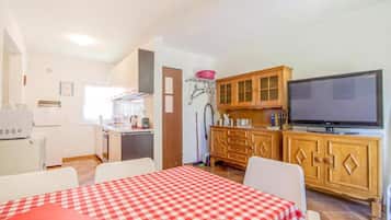 House | Dining