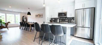 Chalet L’Essentiel 76 - 1 min to Beach, Pool & Spa