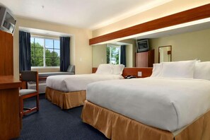In-room safe, desk, laptop workspace, iron/ironing board - Huntsville Inn and Suites (Huntsville)