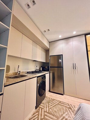 Private kitchen - Cozy 6 October Studio, Fast WiFi, AC & Workspace (6 October)