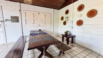 Comfort Chalet | Dining