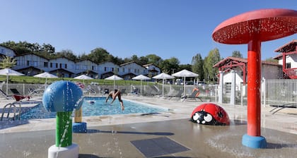 T4 spacieux avec accès piscines & wifi inclus