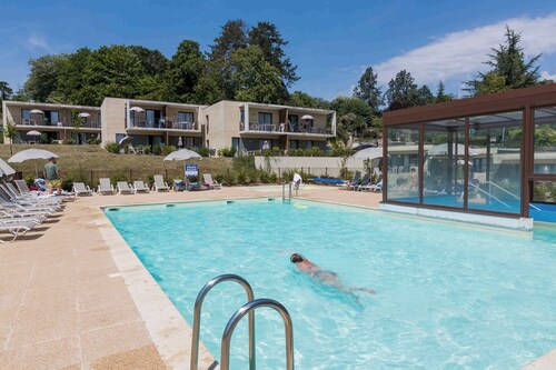 En face aux vignes de la Loire | Accès piscine