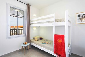 Lit parapluie, draps fournis