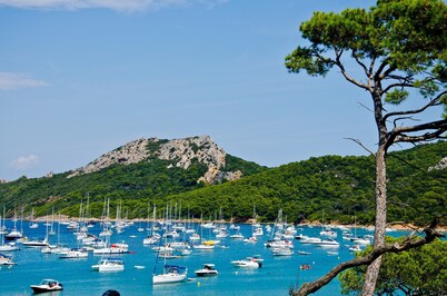 À 20m de la plage ! 2 piscines et sauna sur place