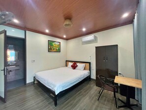 Comfort Double Room, Garden View | Soundproofing, free WiFi - Hideaway Village Homestay (Hoa Lư)