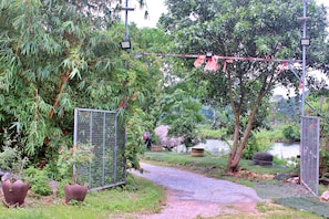 Property grounds - Hideaway Village Homestay (Hoa Lư)