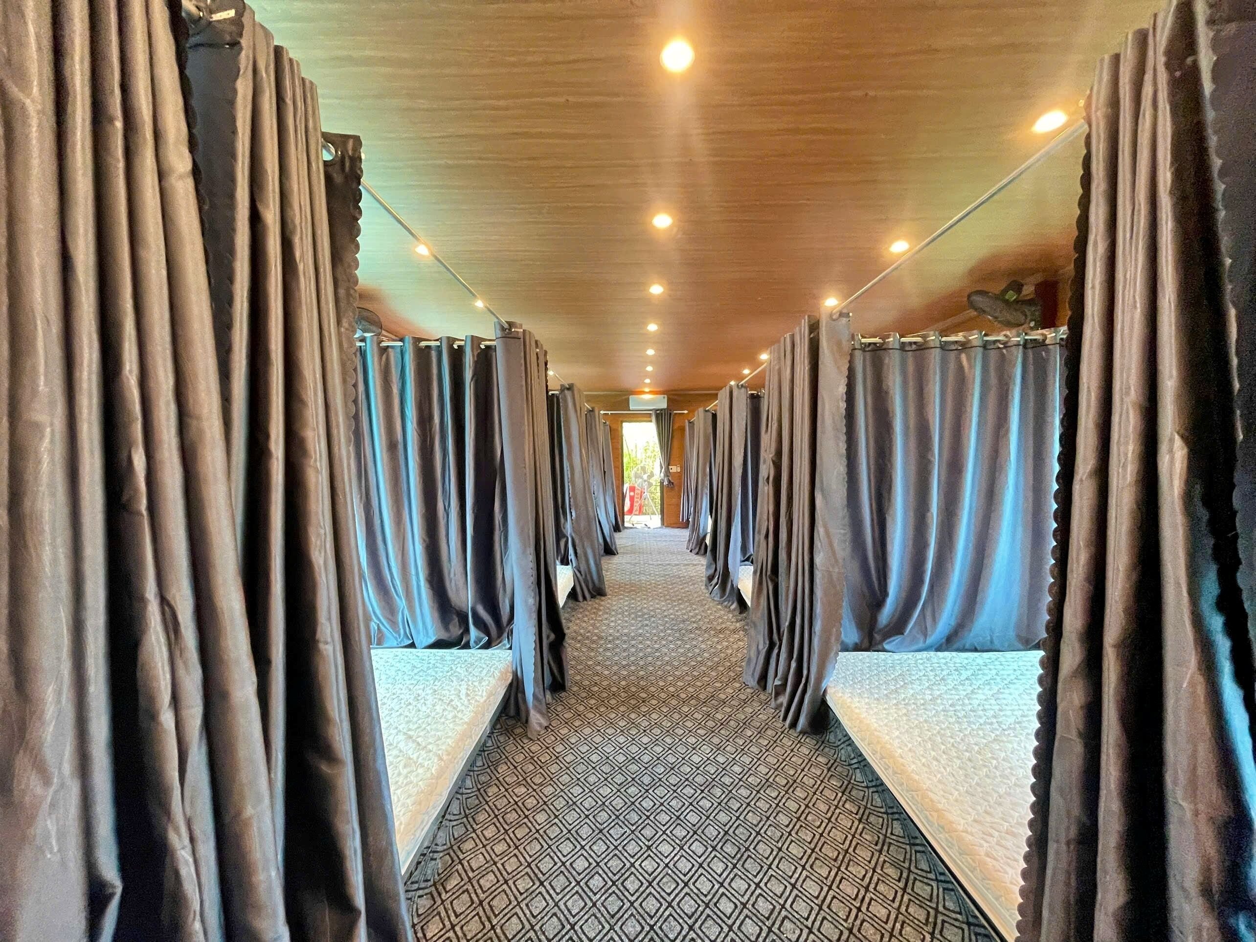 Comfort Shared Dormitory, Patio, River View | Soundproofing, free WiFi