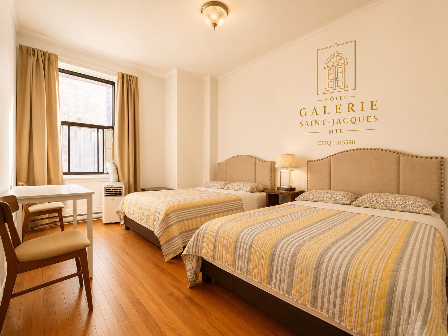 5 bedrooms, iron/ironing board, WiFi, bed sheets