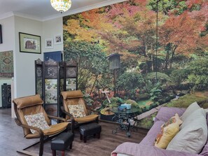 Interior - Hilltop hinterland heaven. 
2 min drive to Canungra’s Main Str. (Canungra)