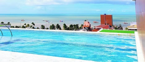 3 outdoor pools
