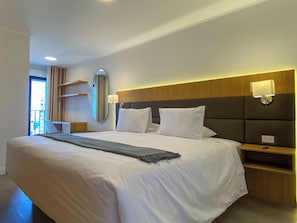 Iron/ironing board, free WiFi, bed sheets - Upper Modern Stay by Wynwood House (Miraflores)