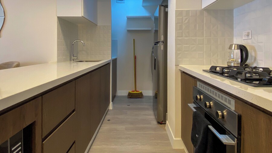 Upper Modern Stay by Wynwood House