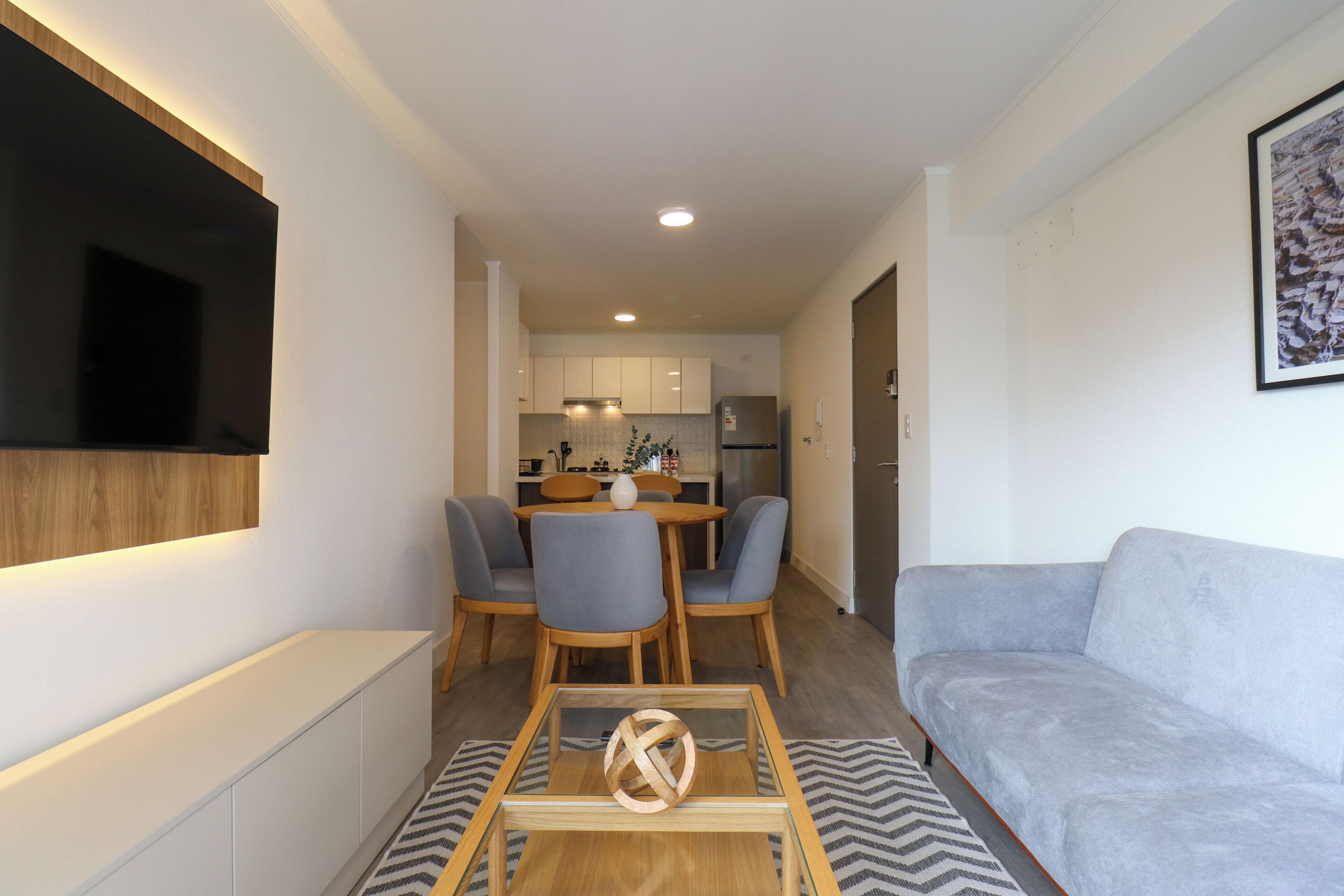 Apartment (1008) | Living room | 43-inch Smart TV with digital channels