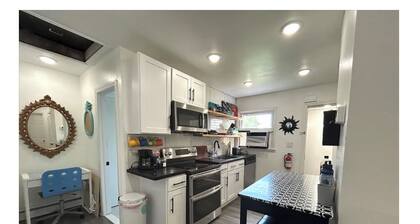 Casa de Summer at Belmar Beach, NJ! Walk to beach, bars, restaurants & marina