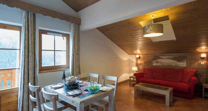 Escapade alpine | AccĂšs piscine | Sauna & jacuzzi