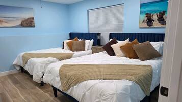 6 bedrooms, iron/ironing board, free WiFi, bed sheets