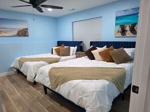 6 bedrooms, iron/ironing board, free WiFi, bed sheets - Sunset Lake |Arcade | Inflatables |Kayak | hot tub (New Lisbon)