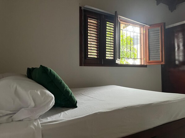 Room - Traditional 2BR Dominican Home with Private Balcony - 10 Min Walk to Beach (Las Terrenas)