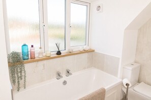 Shower, hair dryer, towels - Wheatsheaf Apartment, Abbeytown - close to historic sites and Solway Coast (Abbeytown)