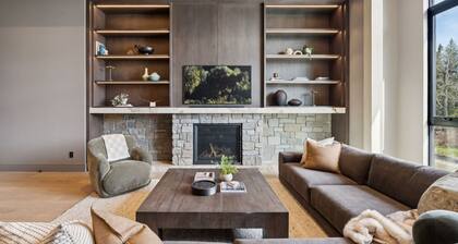 Sisu Lodge by Canmore Premier