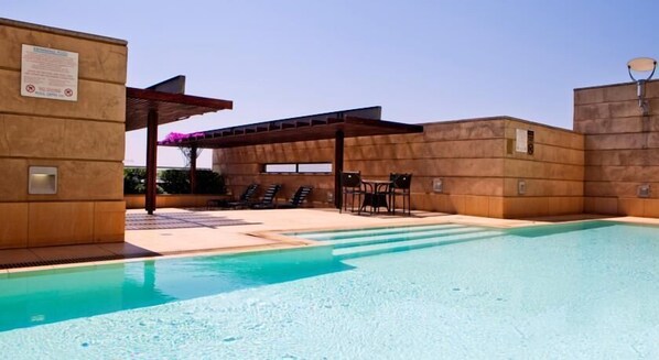 Pool - The Raphael Penthouse Suites (Johannesburg)