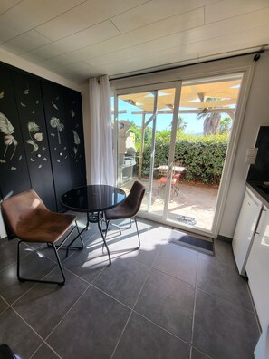Dining - Studio 300 metres from the beach in Porto-Vecchio (Porto-Vecchio)