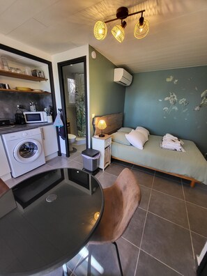 WiFi, bed sheets - Studio 300 metres from the beach in Porto-Vecchio (Porto-Vecchio)
