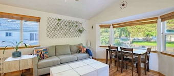 Modern Boise Executive Rental Near Downtown & Hyde Park