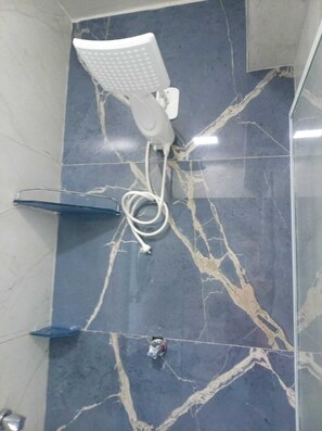 Bathroom - 2-BEDROOM GROUND FLOOR APARTMENT WITH EXCLUSIVE WALKWAY TO THE BEACHFRONT (Iguaba Grande)