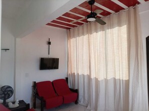Interior - 2-BEDROOM GROUND FLOOR APARTMENT WITH EXCLUSIVE WALKWAY TO THE BEACHFRONT (Iguaba Grande)