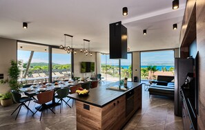 Dining - Beautiful home in Zdrelac with sauna (Zdrelac)