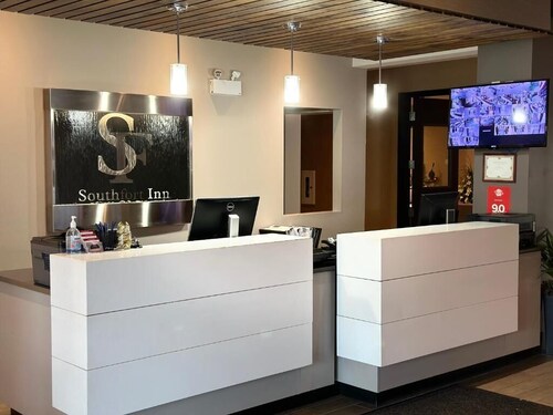 Southfort Inn 
