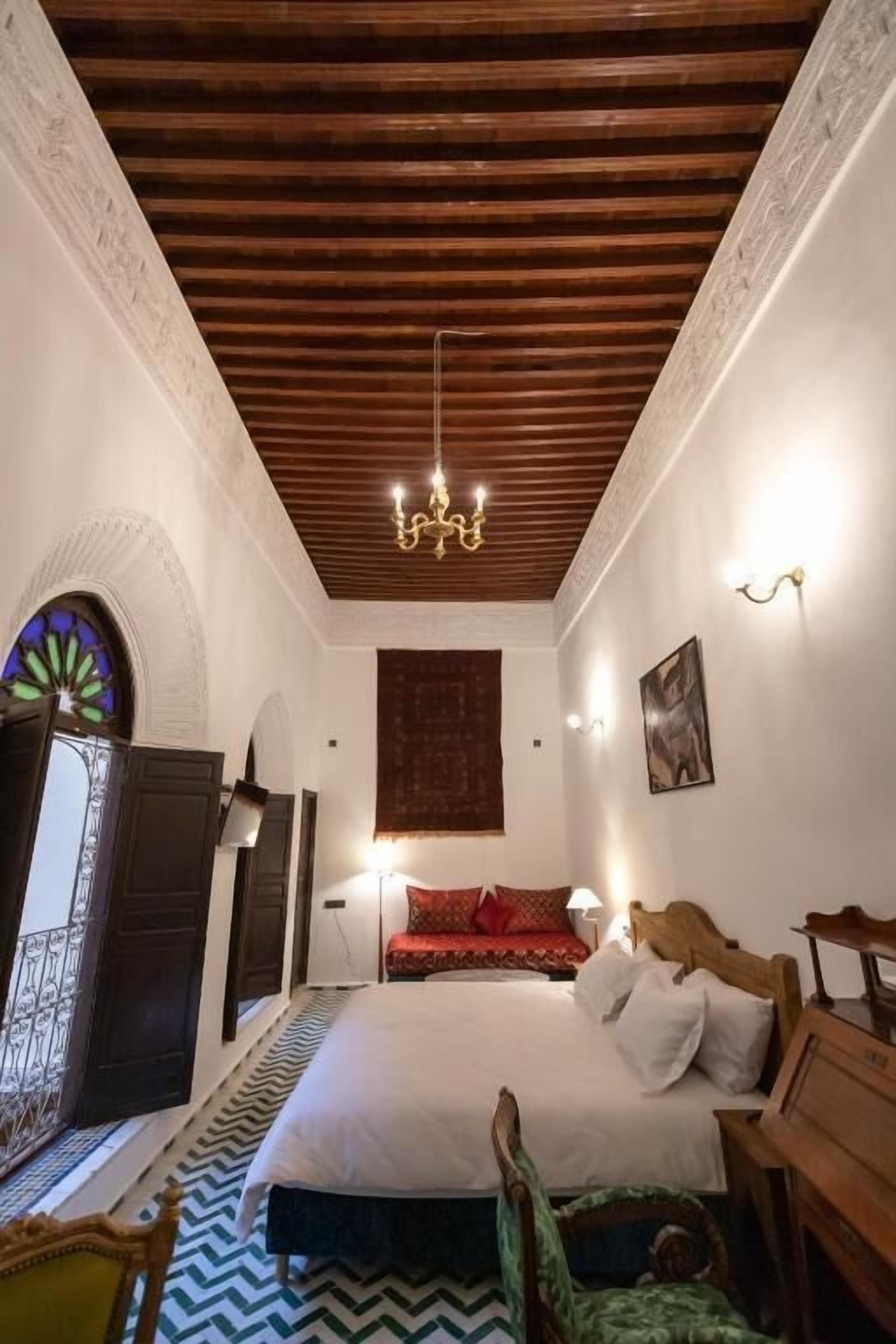 Deluxe Double or Twin Room, Patio, Courtyard View | In-room safe, soundproofing
